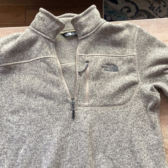 Northface Sweater - Picture 2 of 2